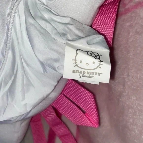 Hello Kitty Backpack Plush - Picture 6 of 7